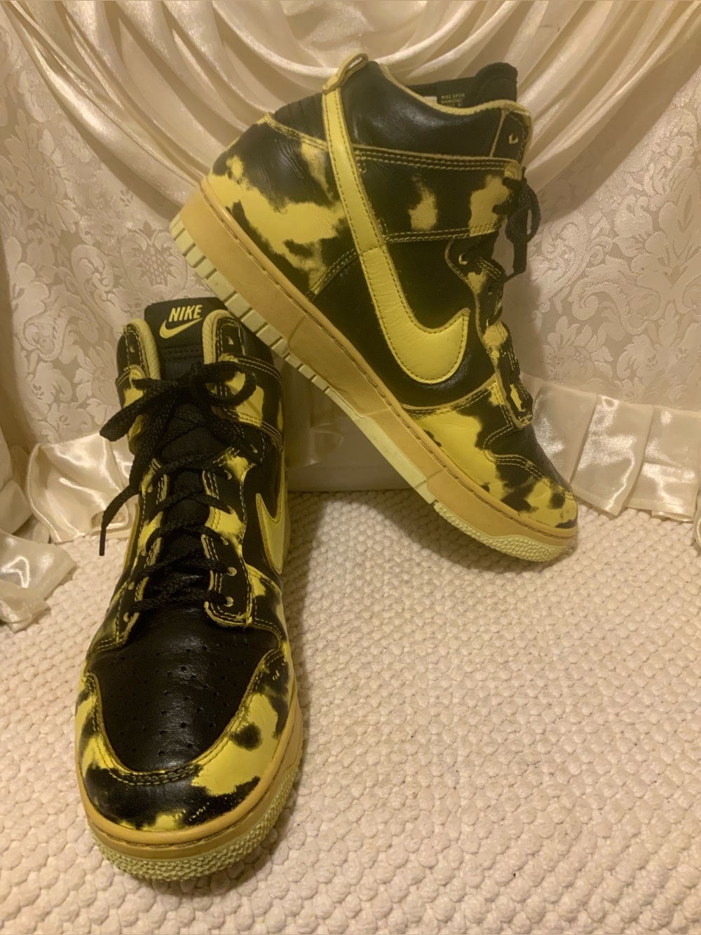 NIKE - Picture 3 of 14